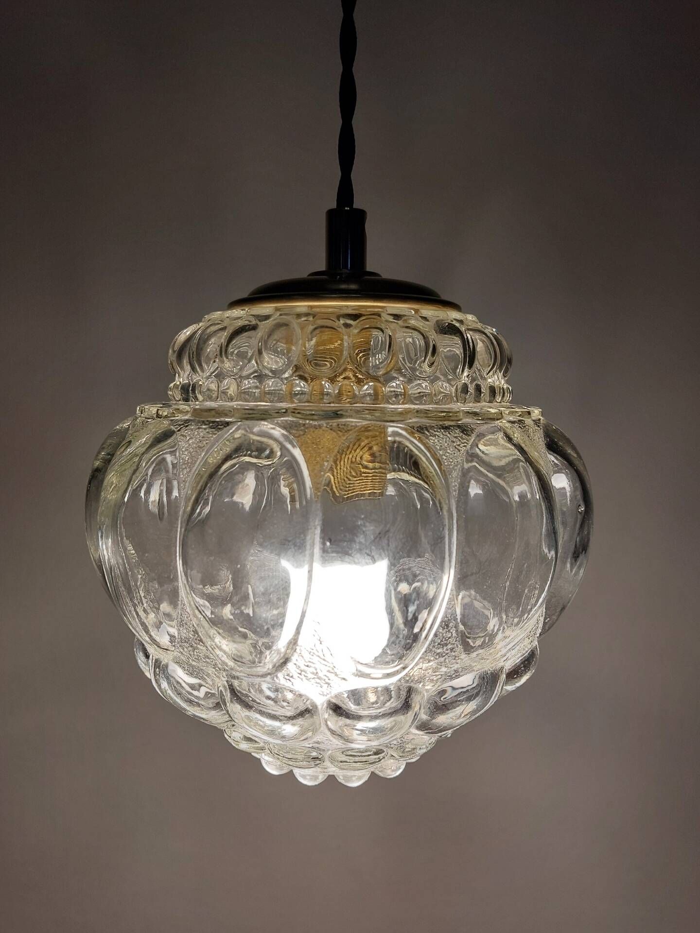 Vintage transparent bubble glass suspension globe