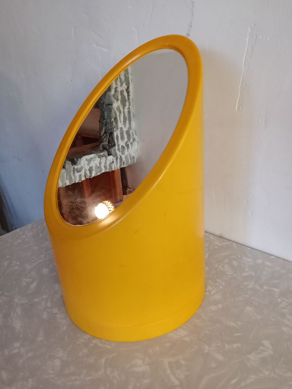 Mirror Dressing table pop