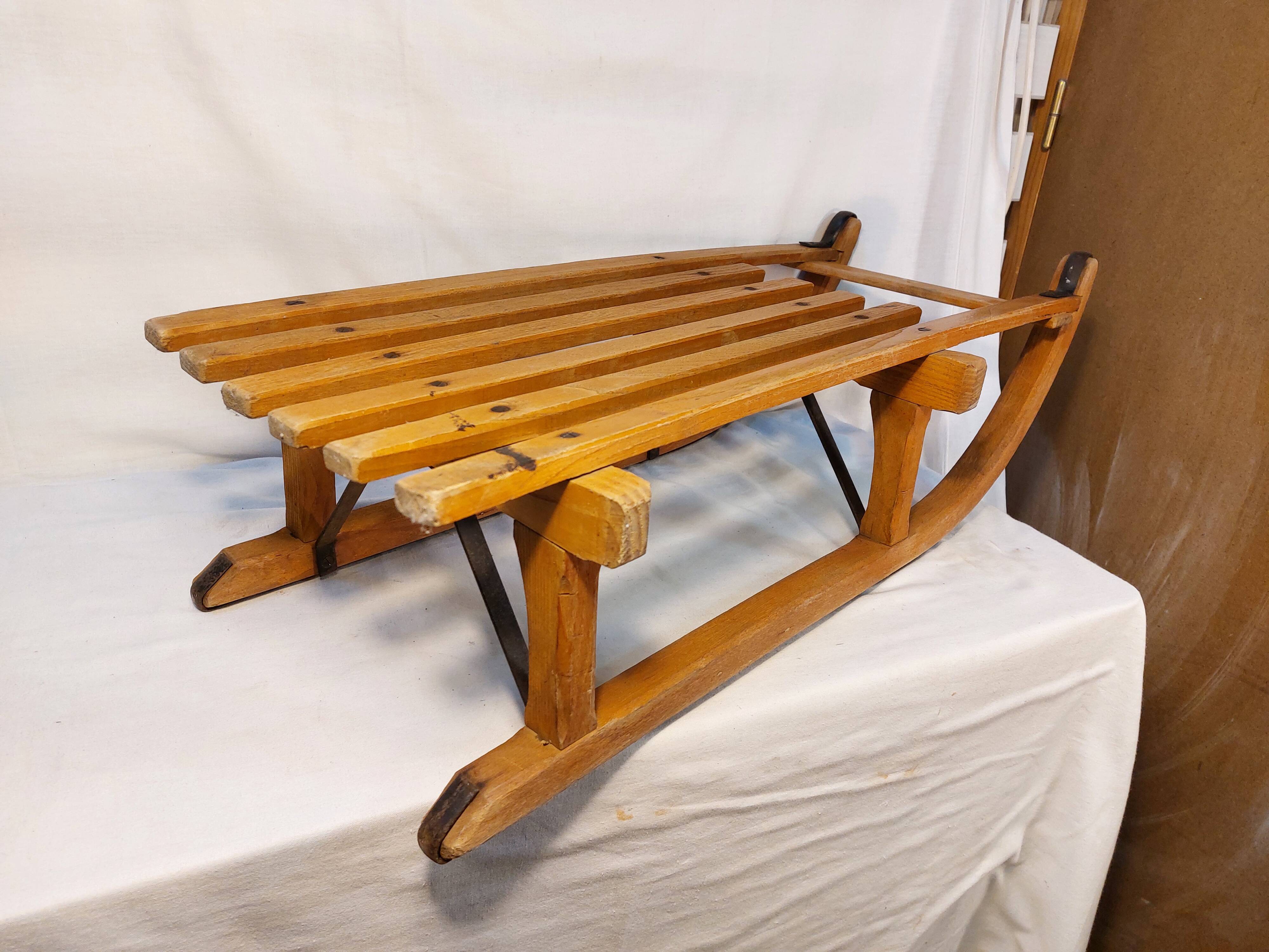 Vintage wooden and metal sled - 75 cm