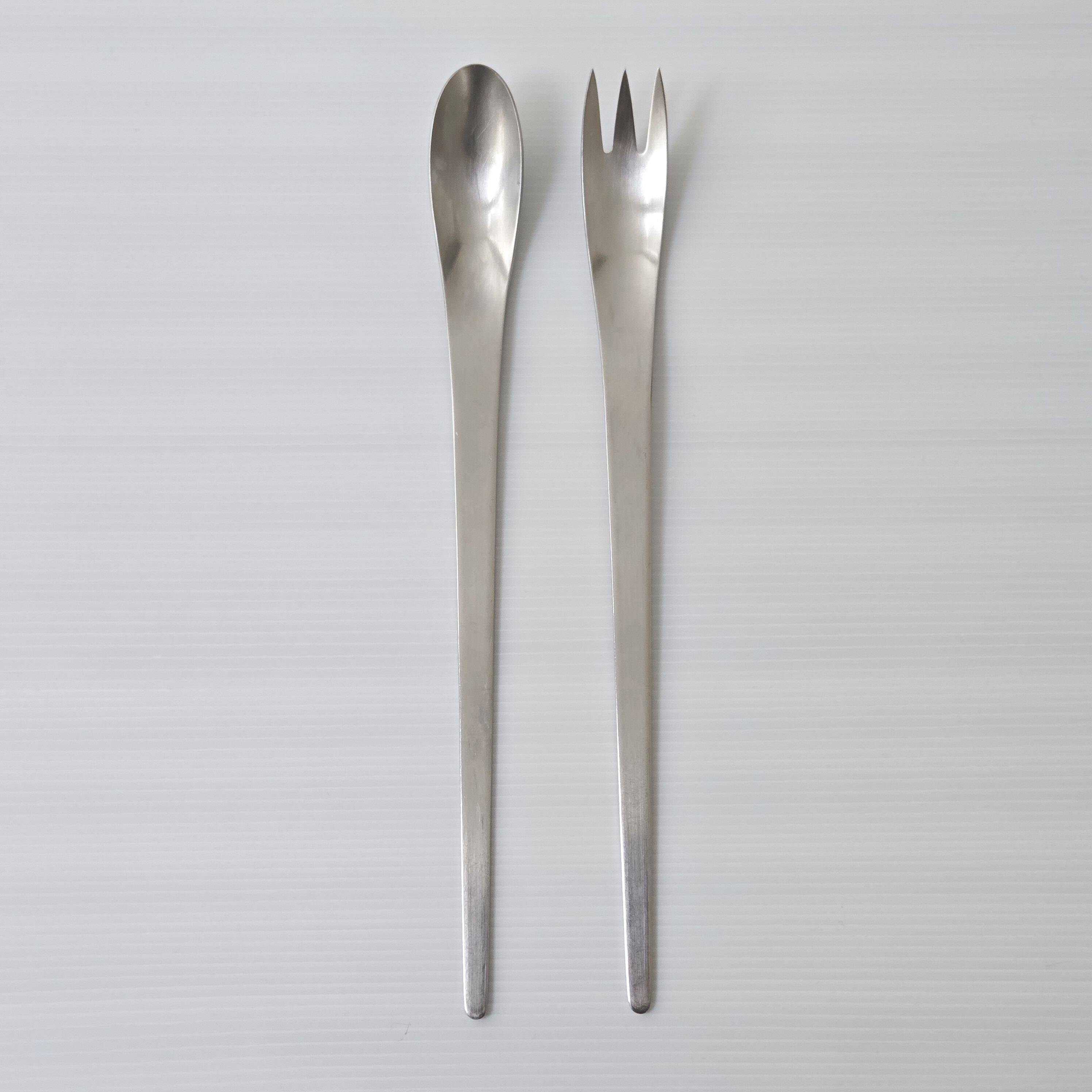 Arne Jacobsen salad servers for Georg Jensen 1970
