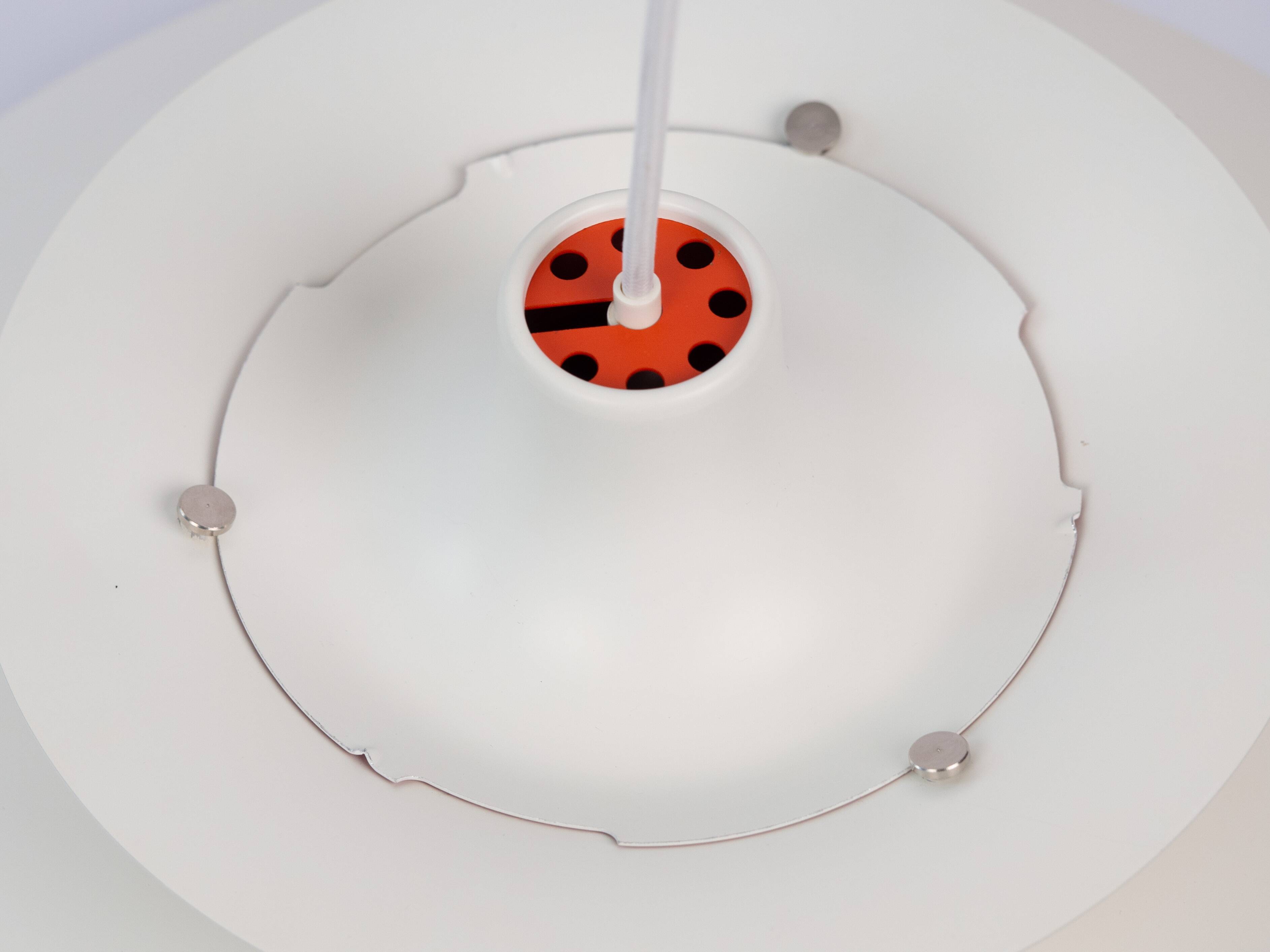 Danish vintage pendant lamp PH 5 by Poul Henningsen, Louis Poulsen, 1958