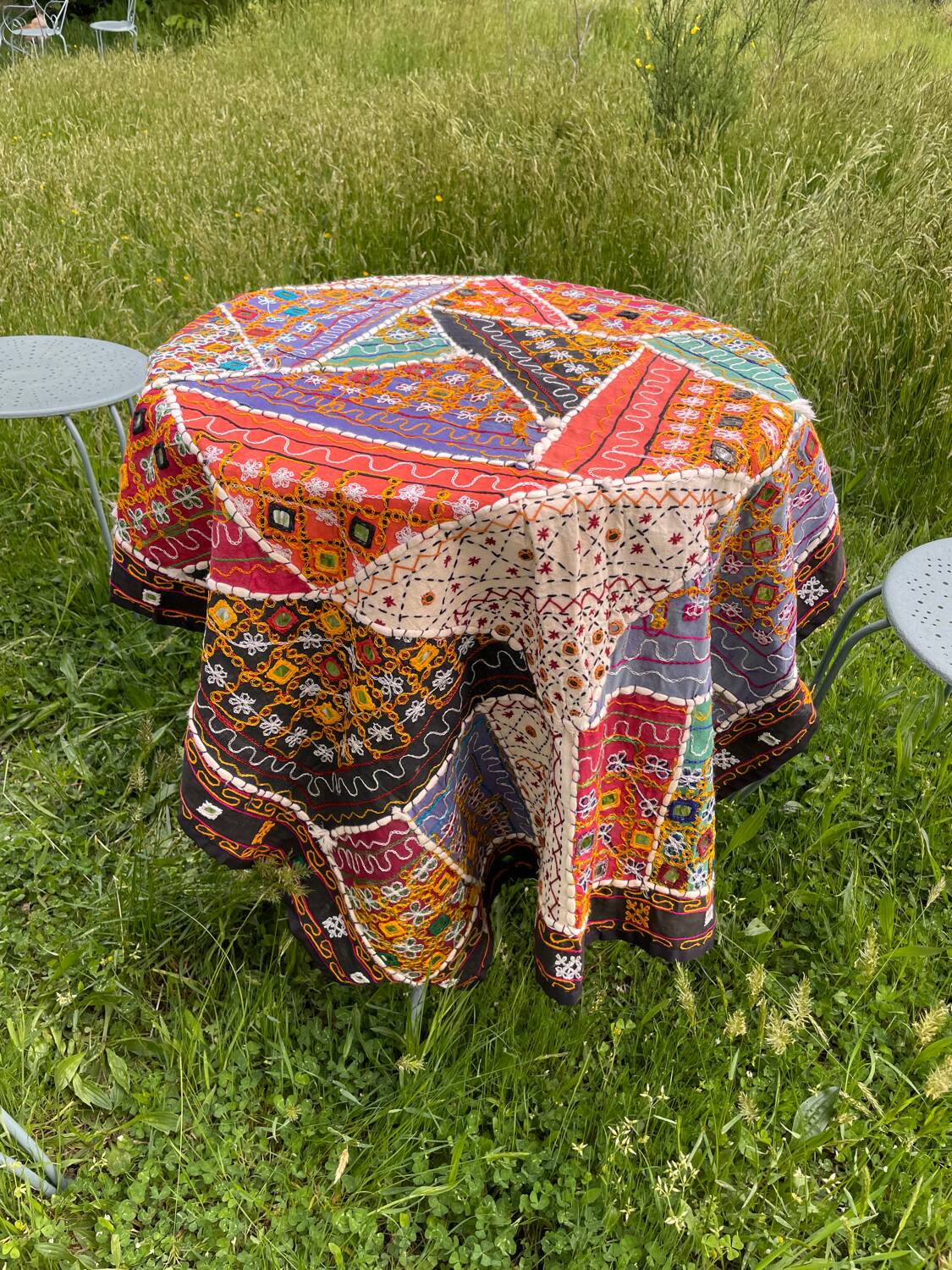 Oriental tablecloth with mirror and embroidery