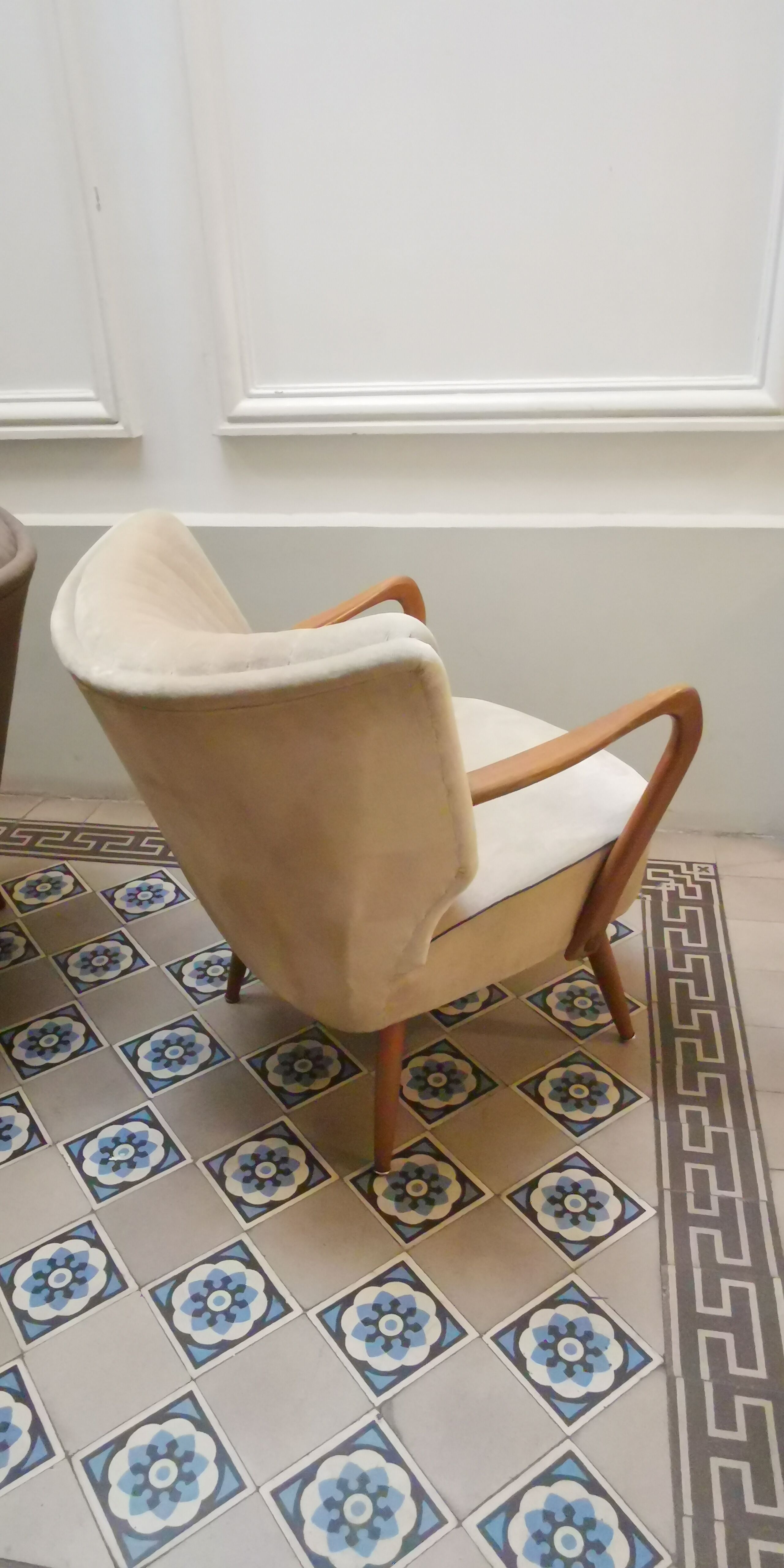 Vintage armchair 50s 60 velvet beige champagne