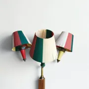 Lampadaire tripode en chêne et laiton, trois lumières