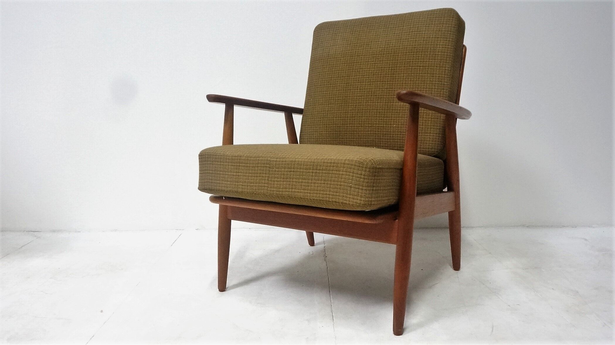 Scandinavian armchair in solid teak
