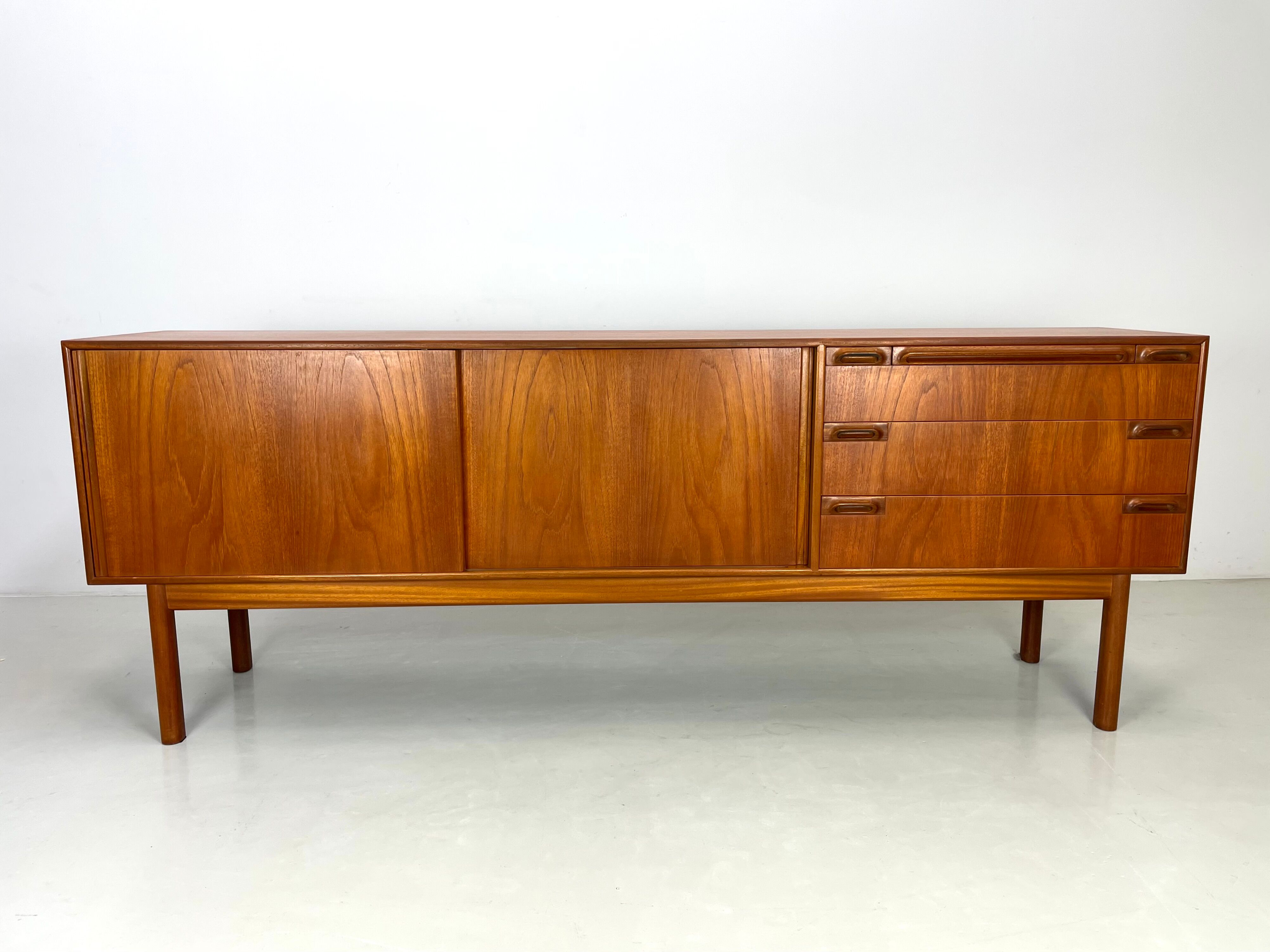 Vintage McIntosh sideboard 1960's