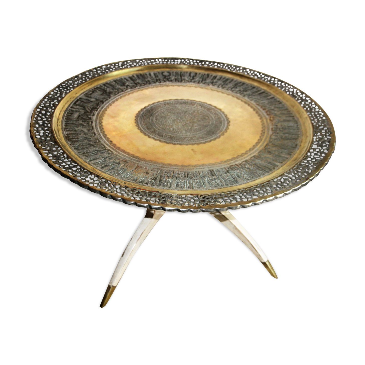 Former Eastern coffee table. Persia, plate XIX. Time Qajar