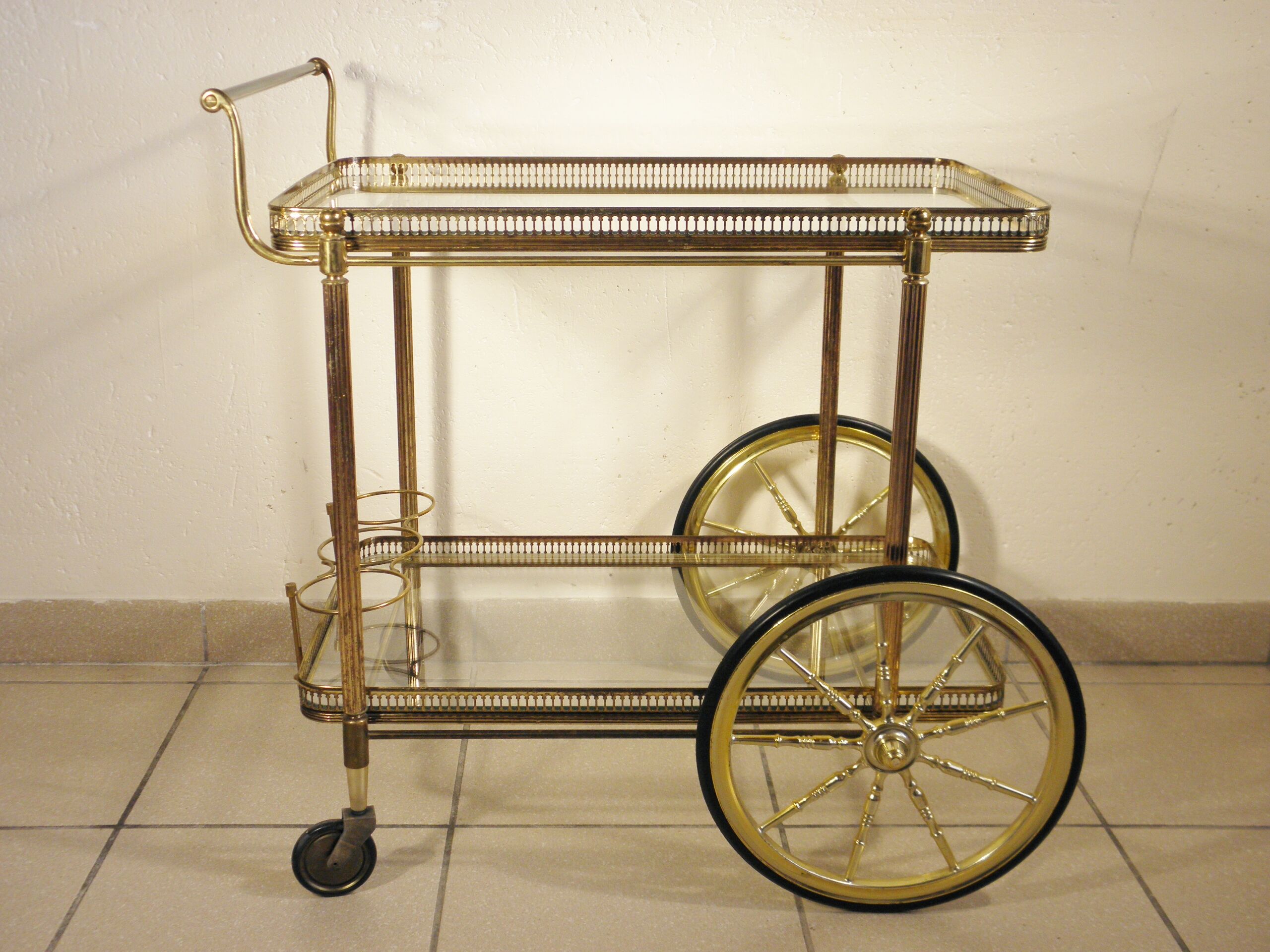 Mobile trolley - golden bar