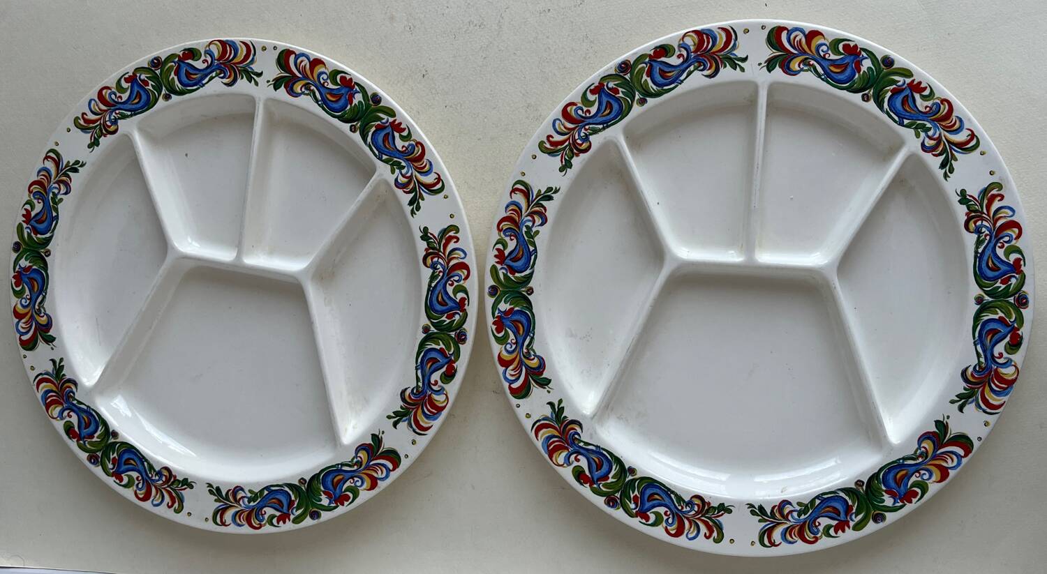 2 compartment dishes Villeroy and Boch