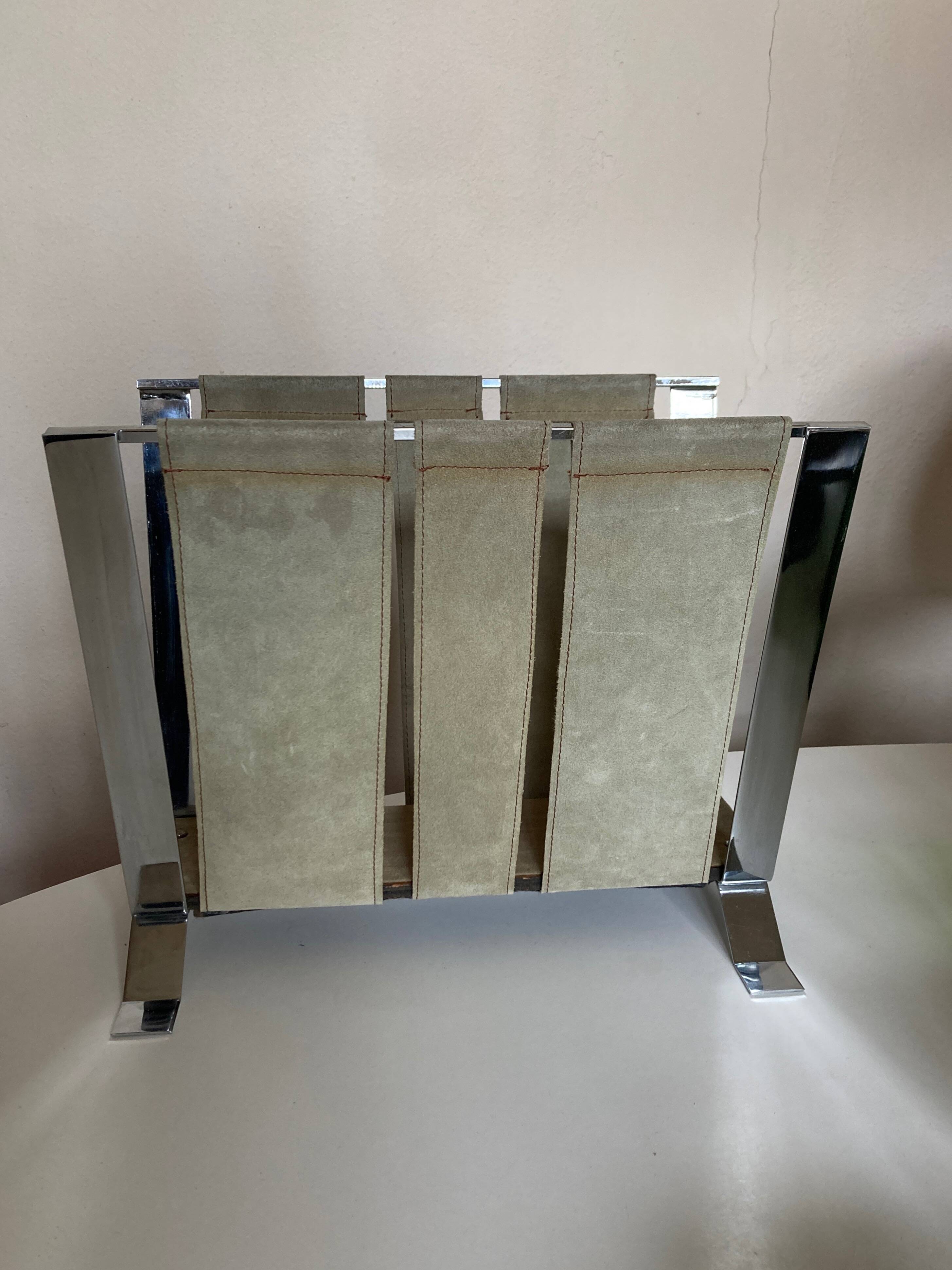 Chrome and suede calfskin magazine rack 1970