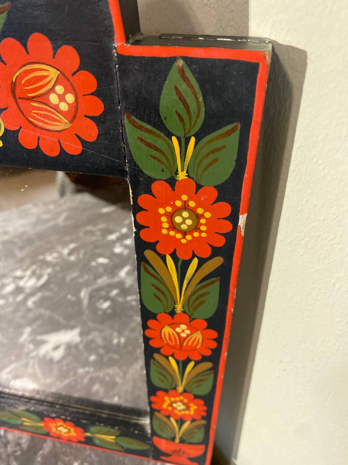 Bohemian mirror in painted wood