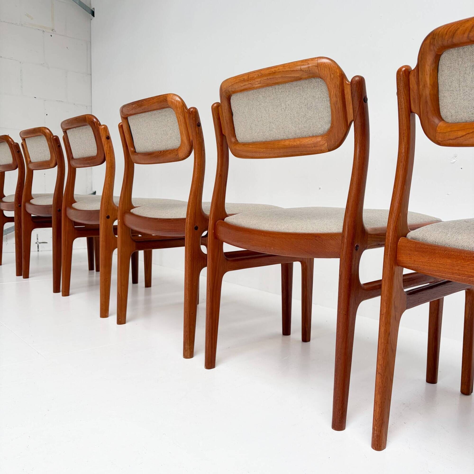 Set of 6 Danish design chairs by Johannes Andersen for Uldum, 1960s