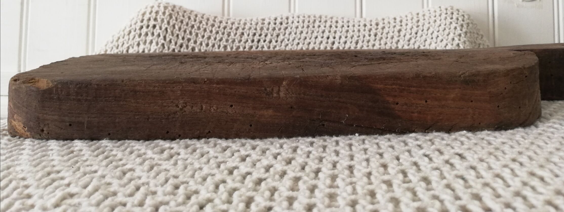 Rectangular cutting board