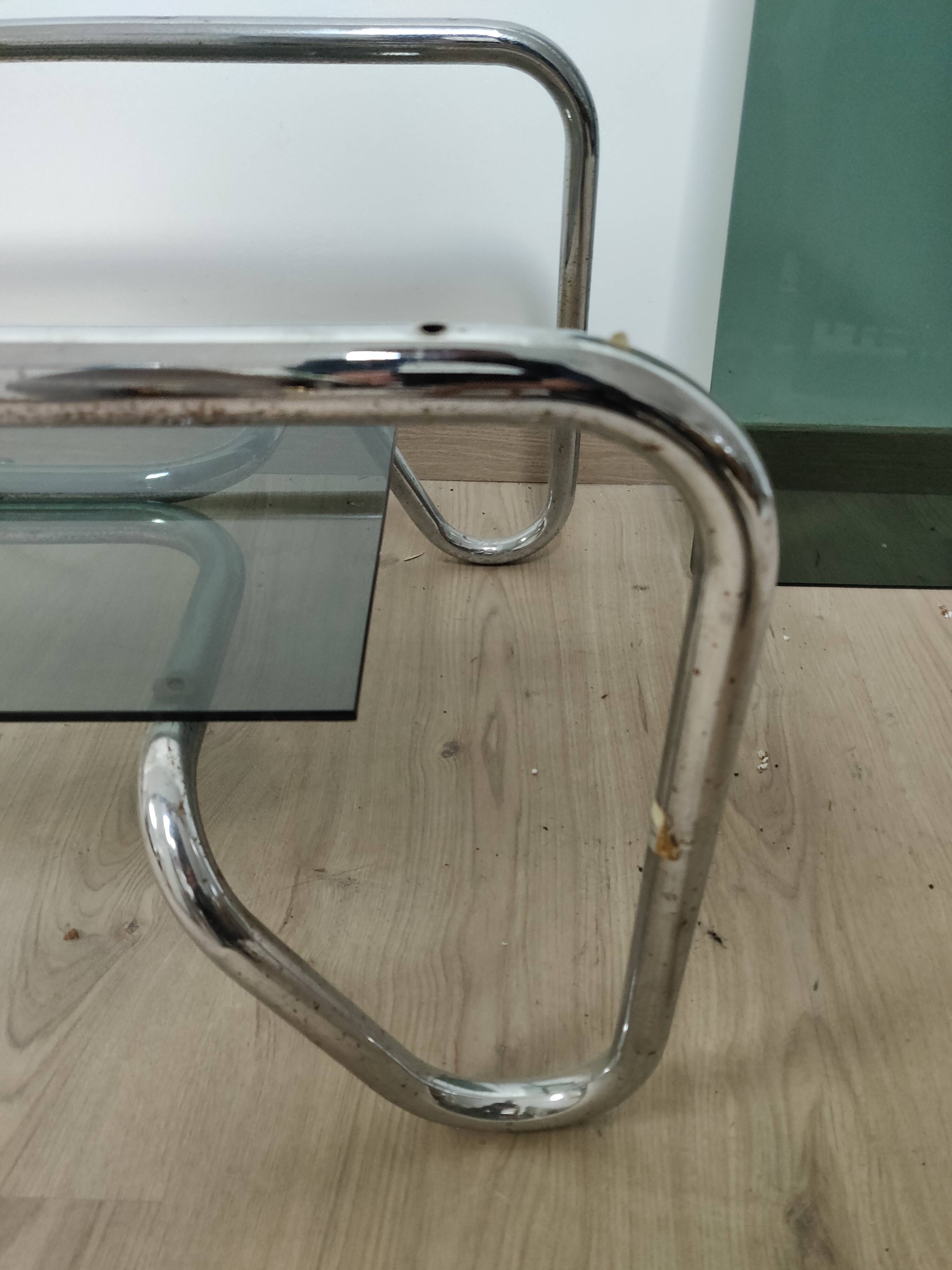Coffee table in chrome metal and smoked glass design from the 70s