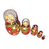 5 Russian nesting dolls