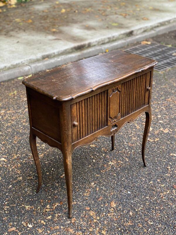 Table de chevet double à rideau de style Louis XV