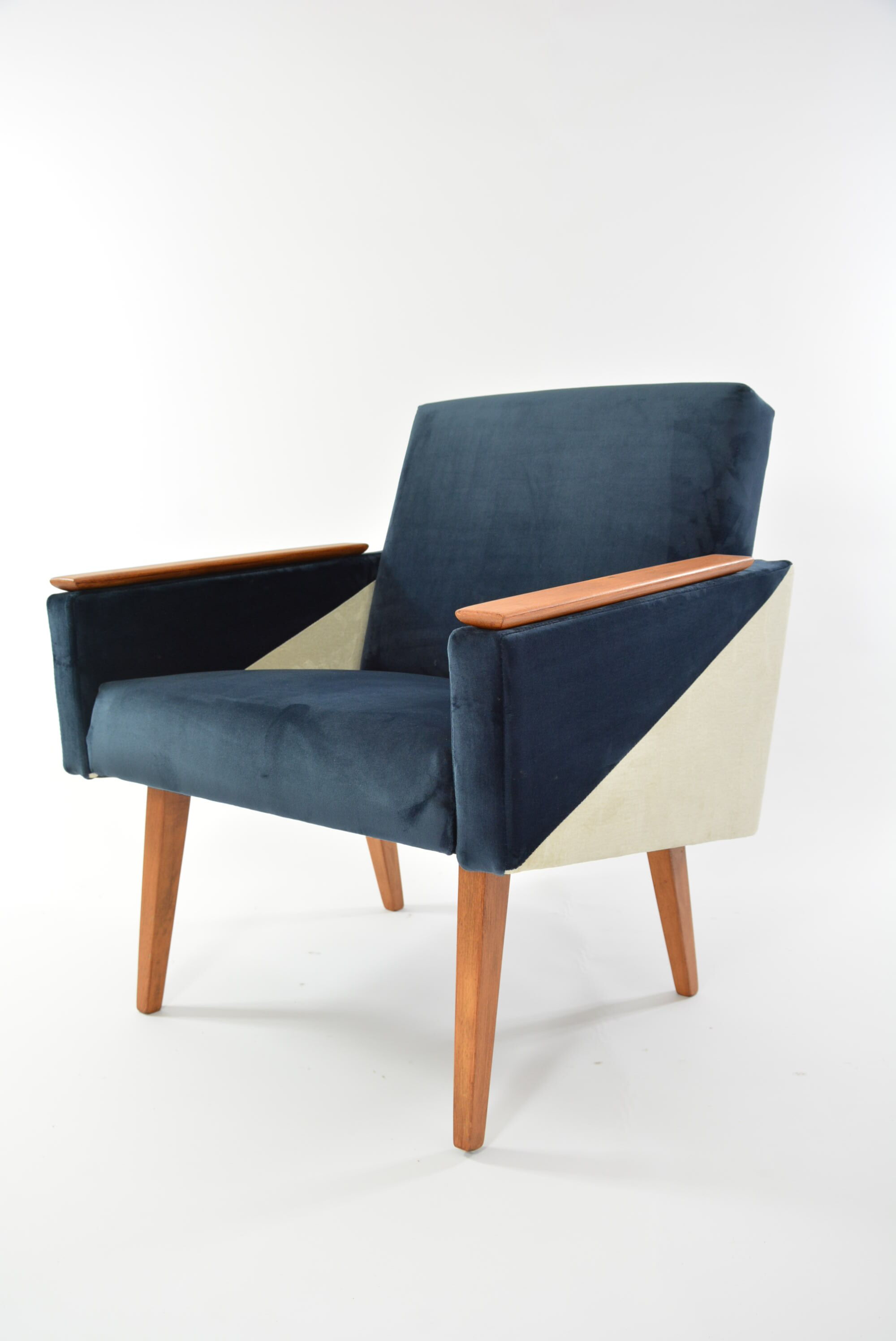 Geometric square armchair