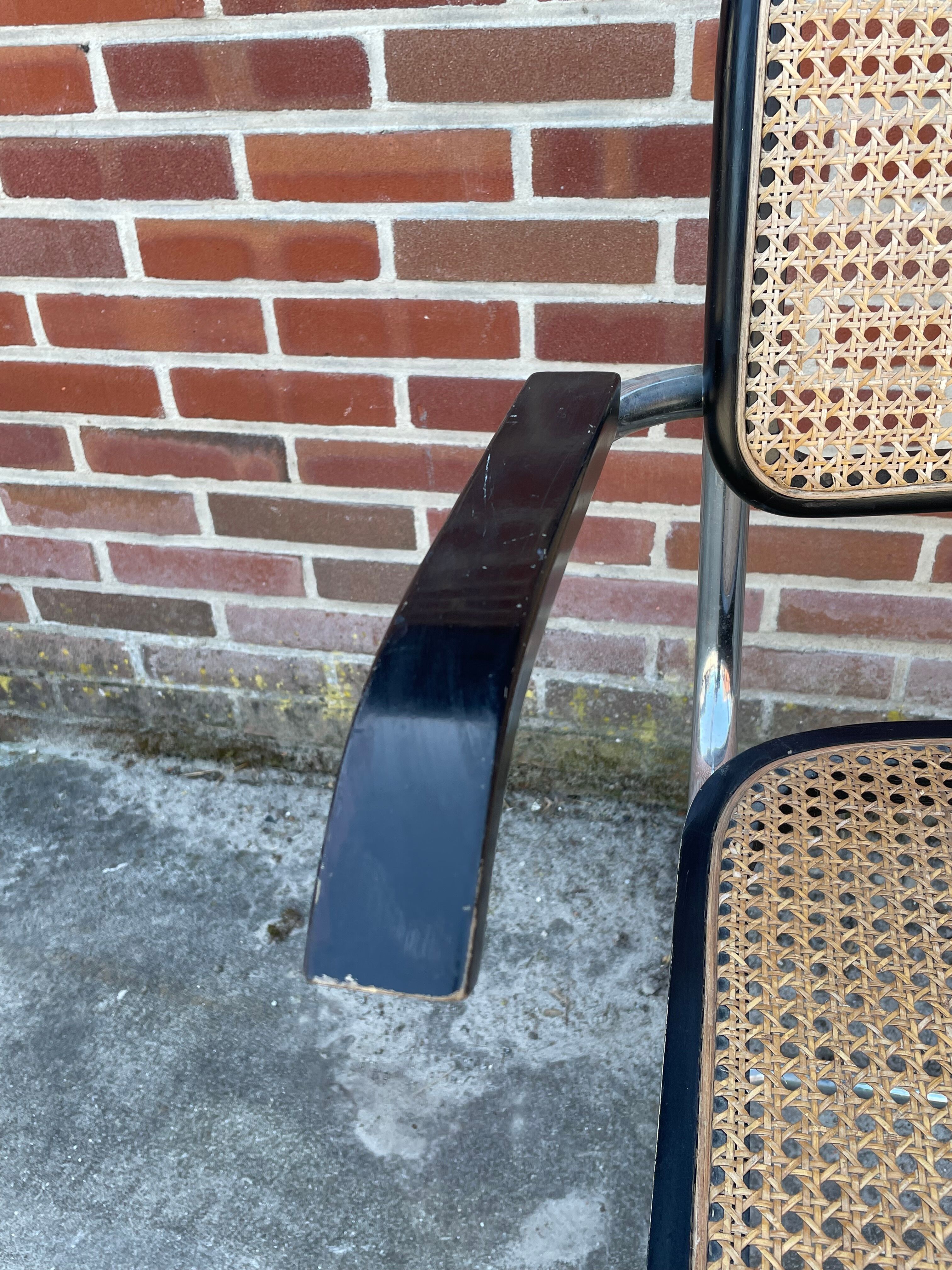 Set of 4 chairs model B64 Cesca with armrests in Black and Chrome