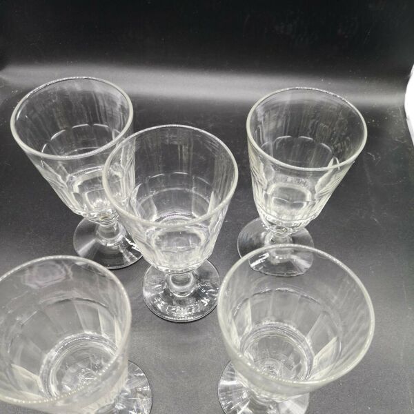 Lot 5 verres à absinthe modèle Pontarlier