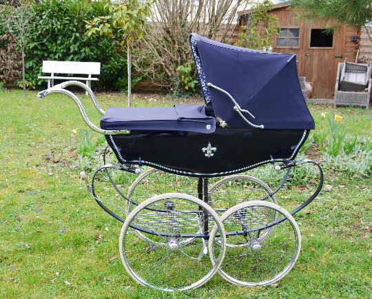 graco polka dot stroller