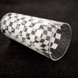 Set of 11 white checkerboard glasses
