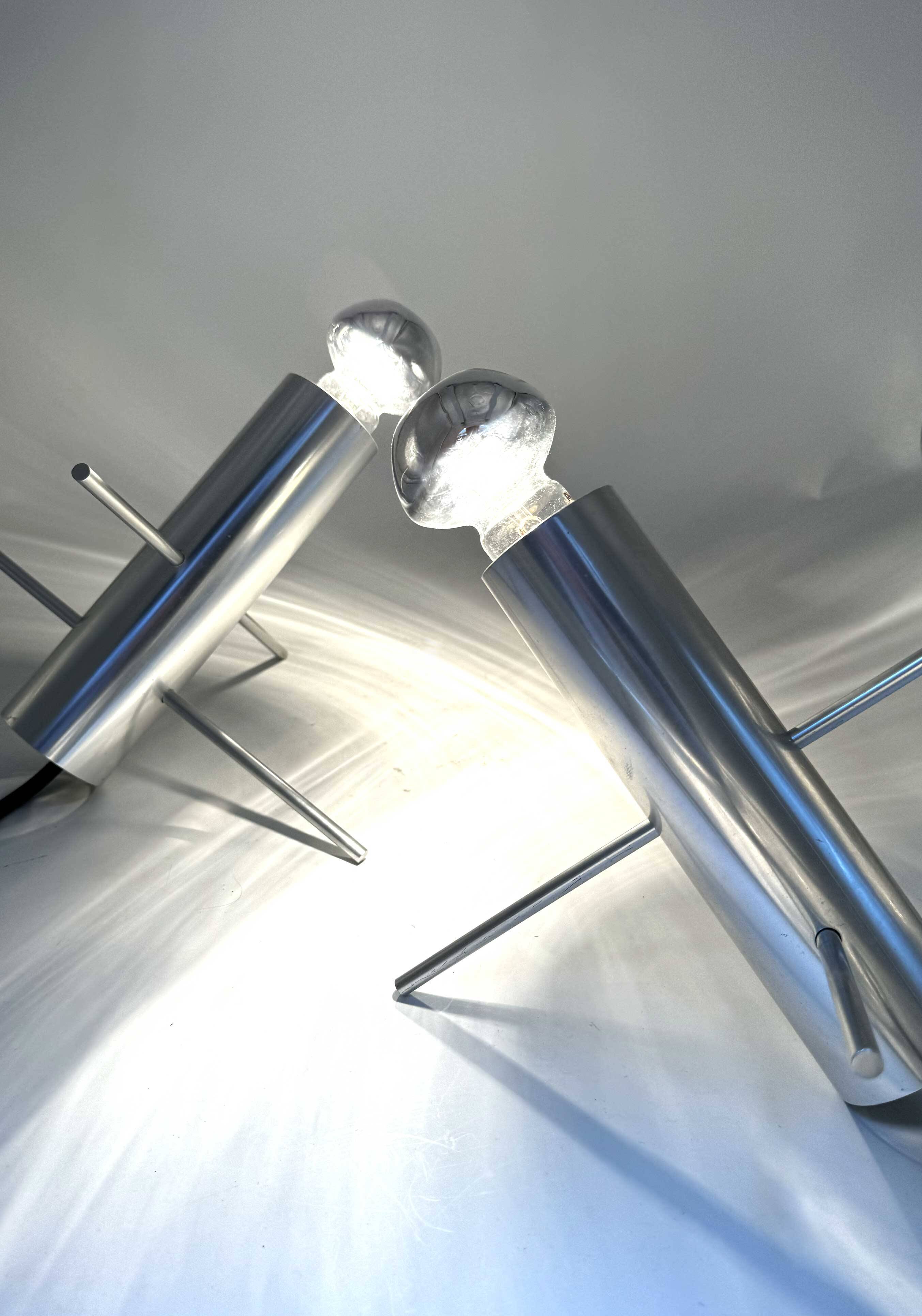 Set of 2 “Cricket” table lamps model R-60 – Raak Amsterdam (Otto Wasch)