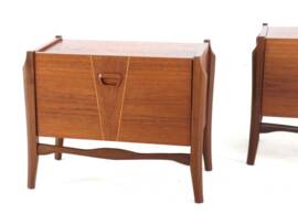 Set of 2 Nightstands 'Putte' - dutch design mid century in teak