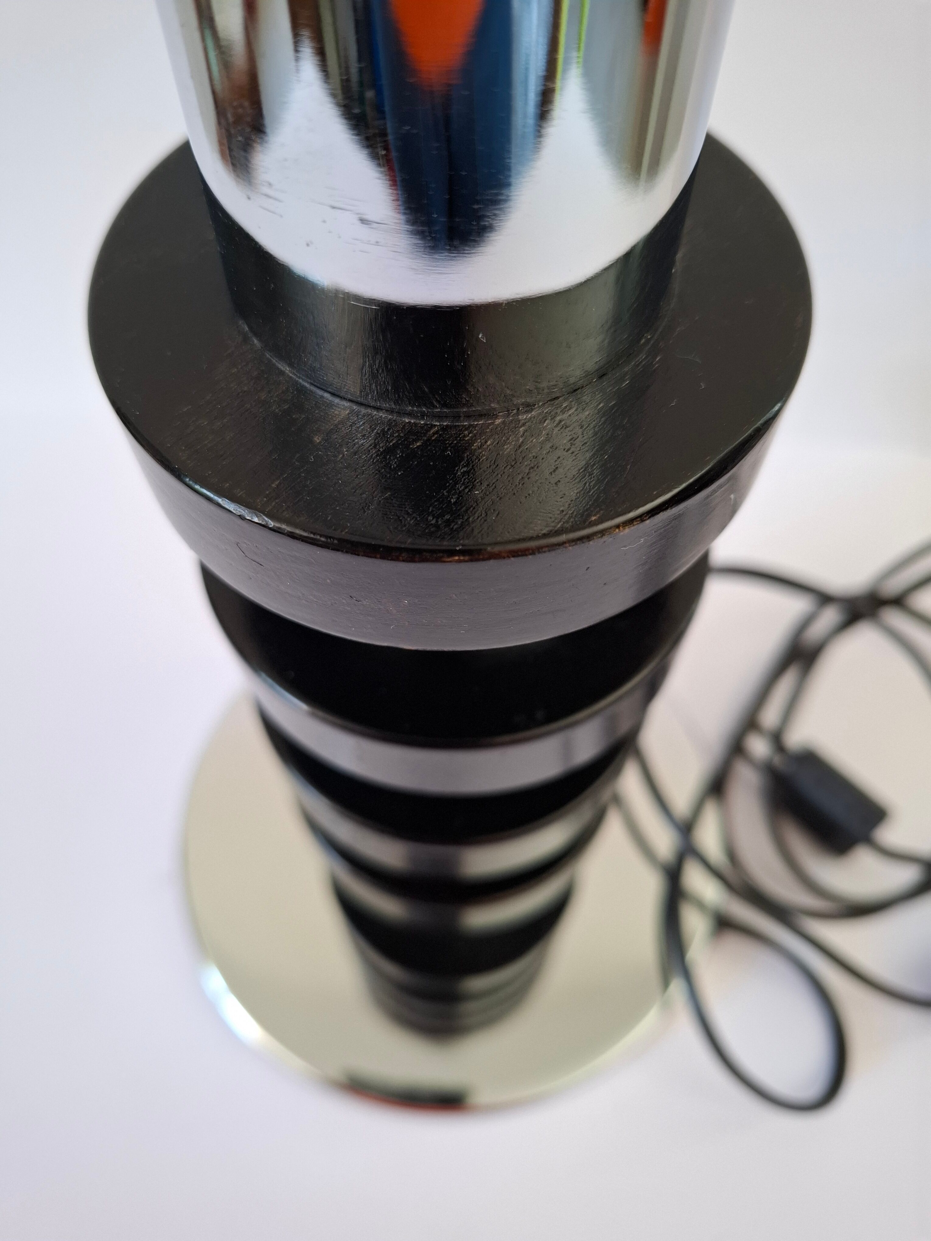 Chrome metal and wood lamp base from the 70s.