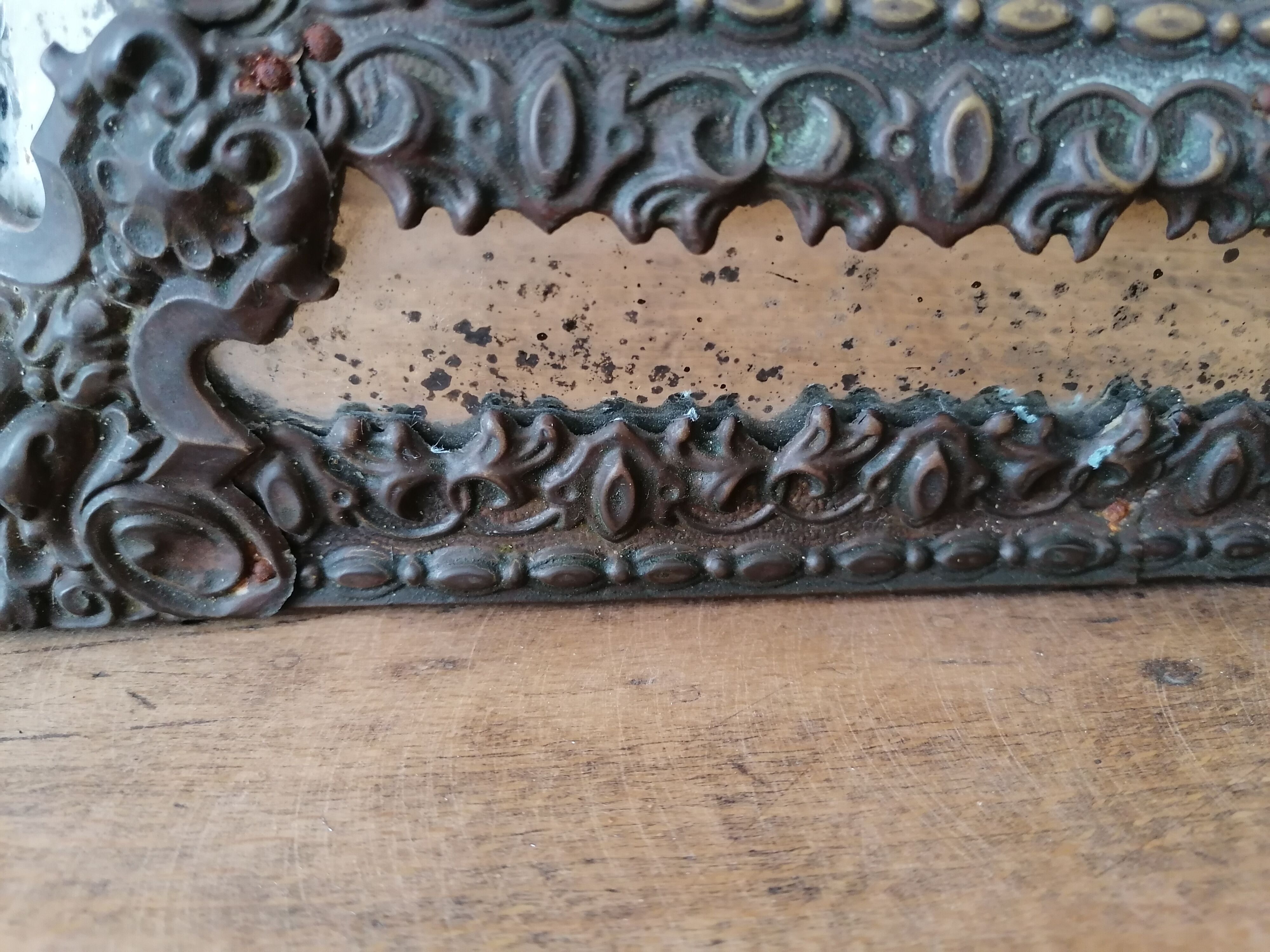 Beveled mirror  59x32cm