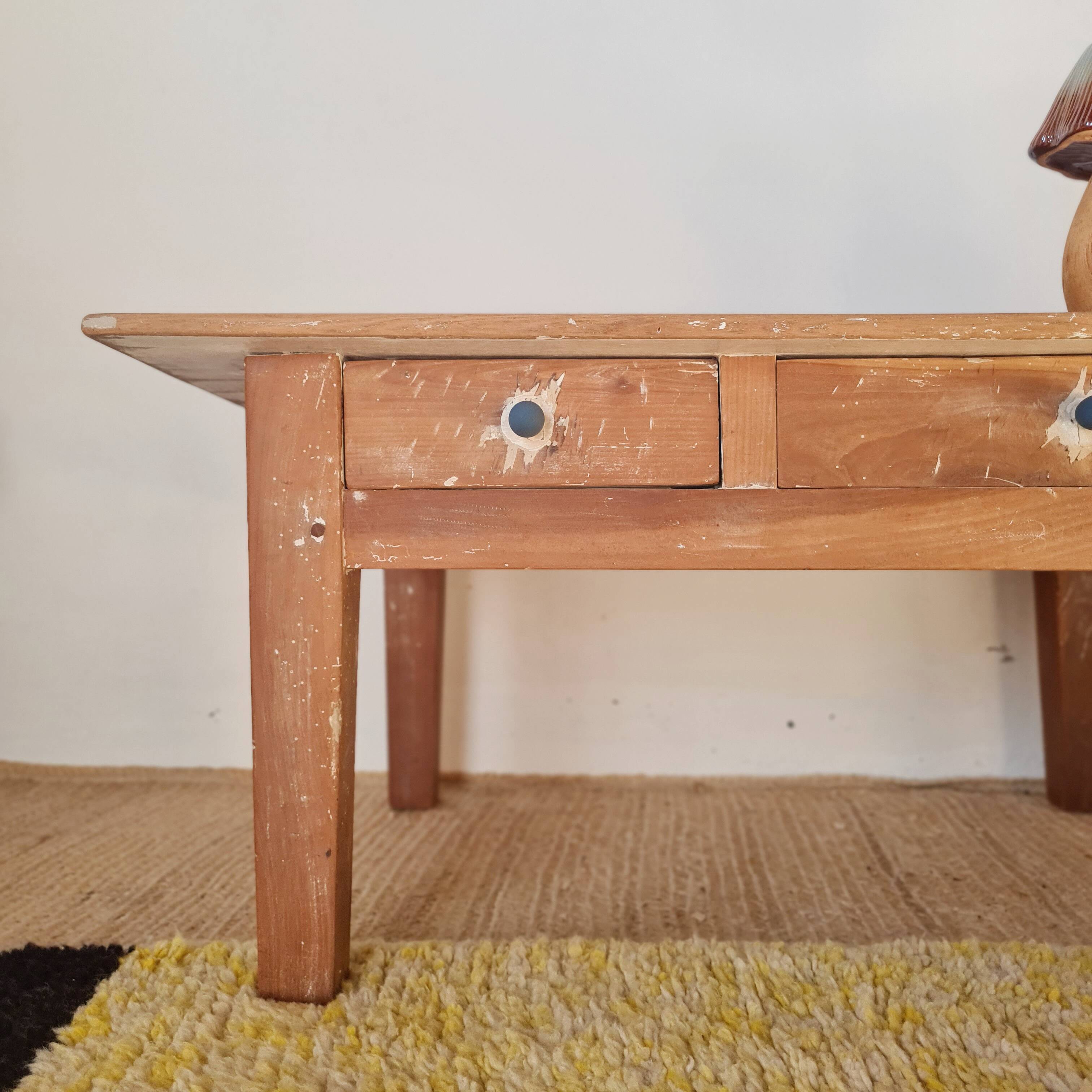 Old low farmhouse table - 2 drawers