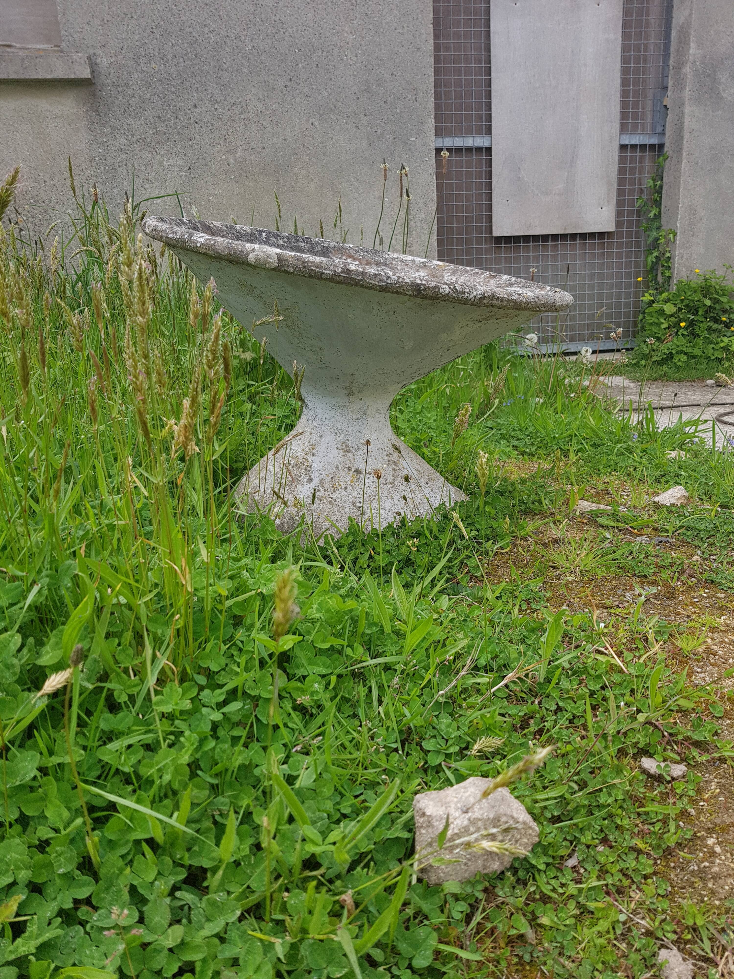 Cement planter 60's
