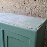 Small Parisian wardrobe