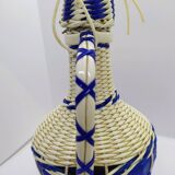 Glass bottle and scoubidou
