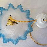 Blue opaline suspension