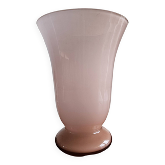 Grand vase en opaline