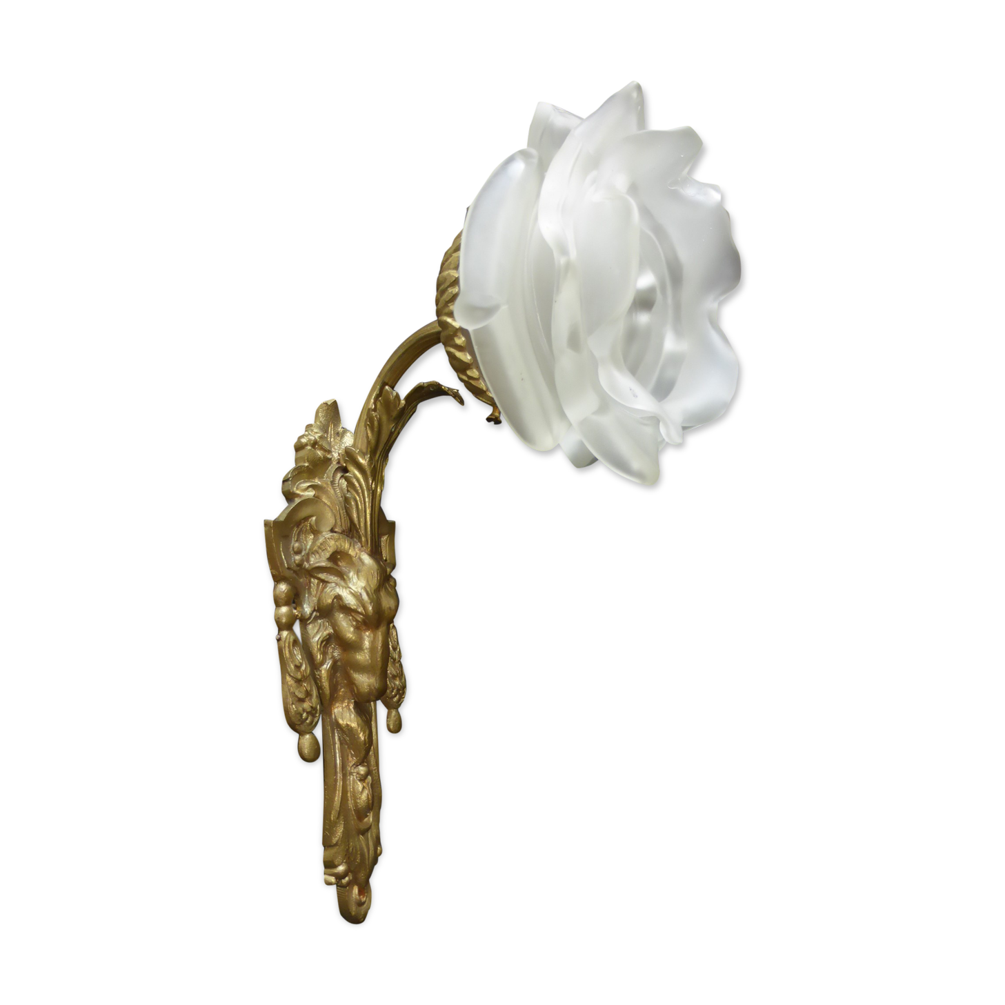 Applique ancienne en bronze doré à tête de bélier et feuille d'acanthe+tulipe fleur