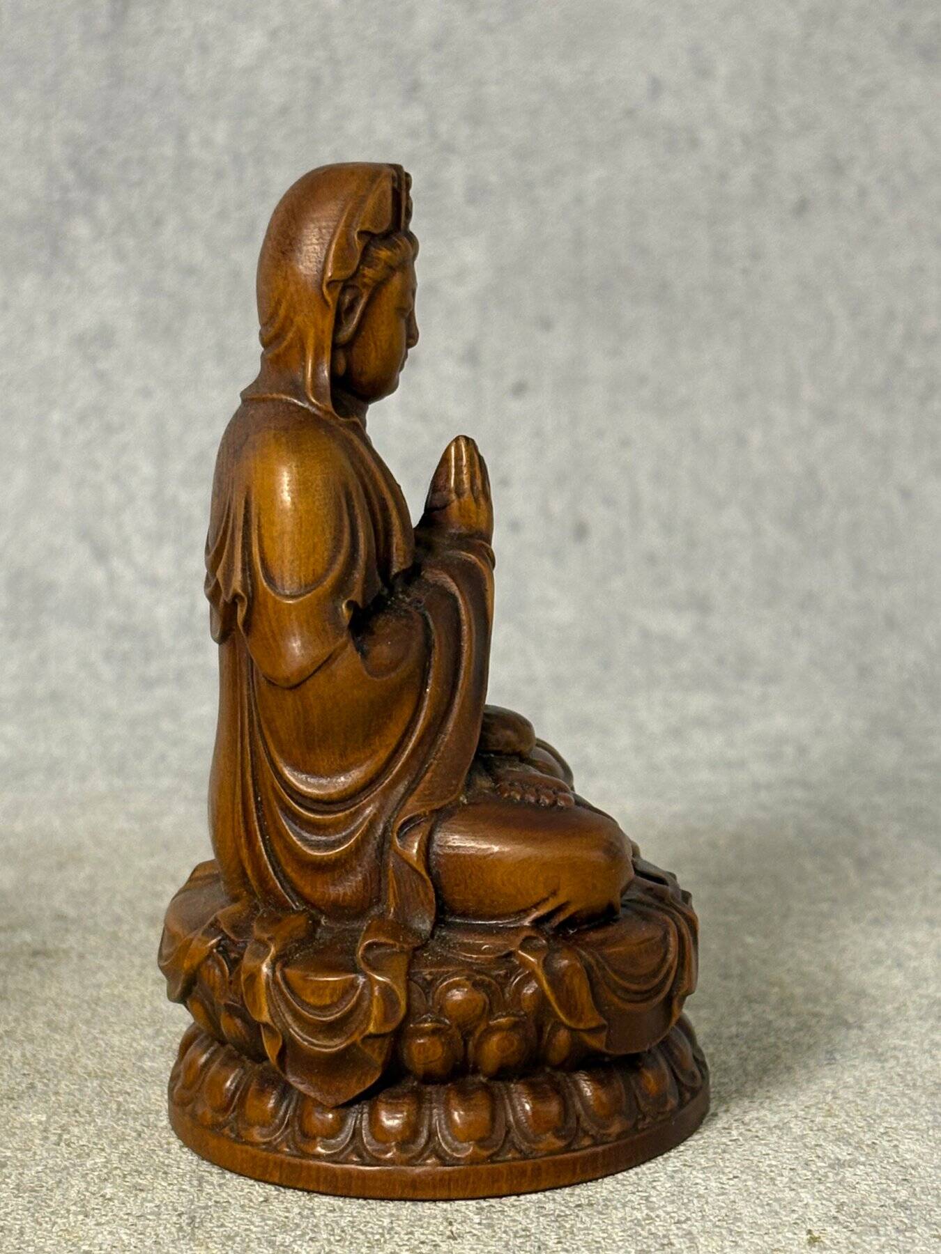 Two magnificent statues of Guanyin. Guanyin (觀音) is one of the bodhisattvas.