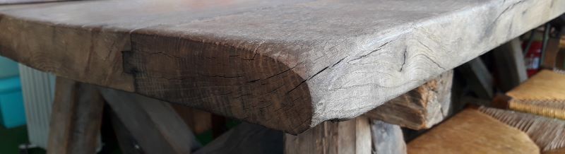 Workshop table with tray on trestles