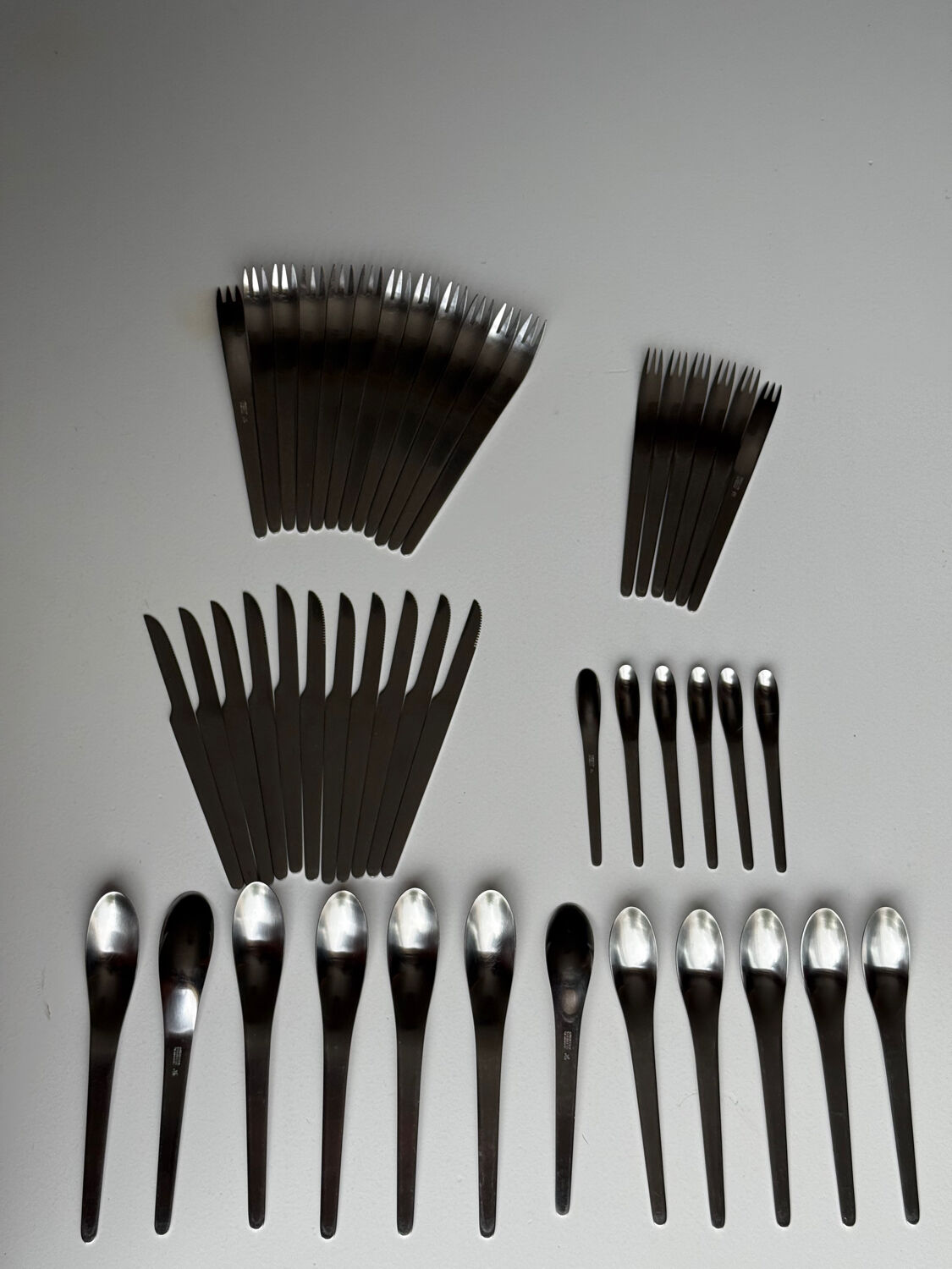 48 Cutlery Arne Jacobsen Service AJ for Anton Michelsen - Danish design