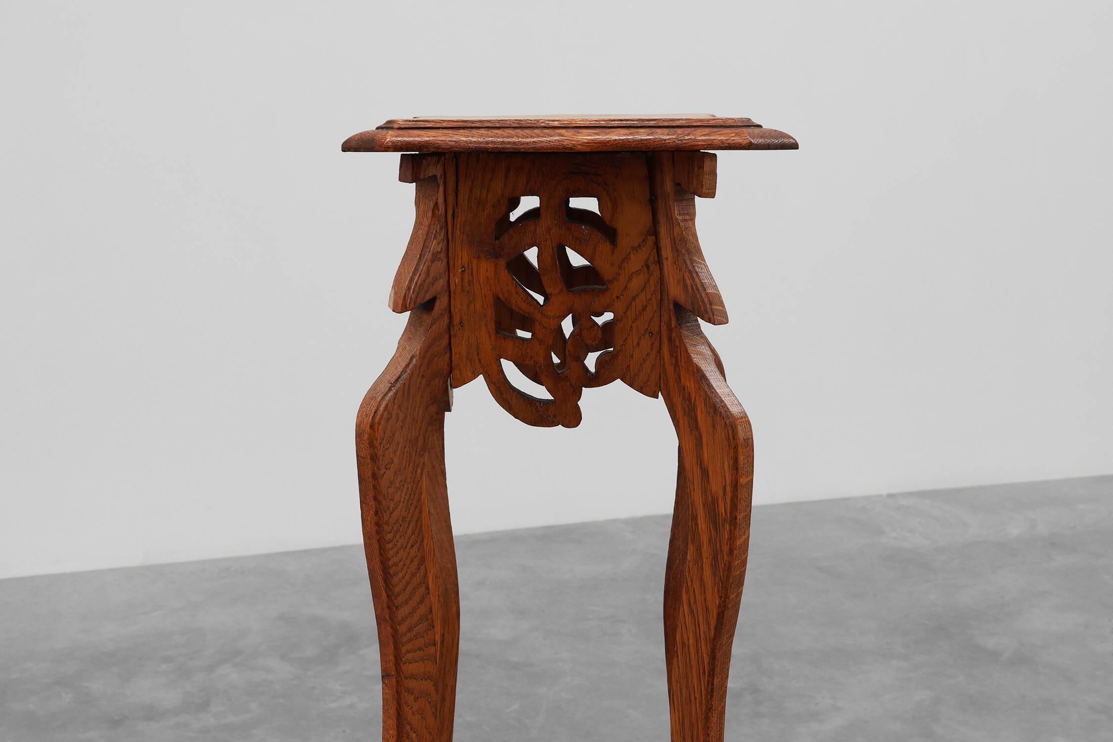 Art Deco tall pedestal in oak with 2 levels, France ca. 1915