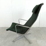 Fauteuil lounge Charles & Ray Eames EA124 en tissu noir, années 1970