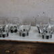 7 verres à shooter / liqueur art déco blanc et noir