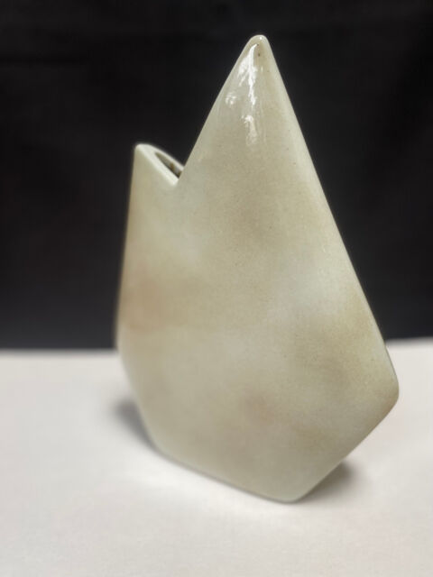 Vase from the Virebent Manufacture