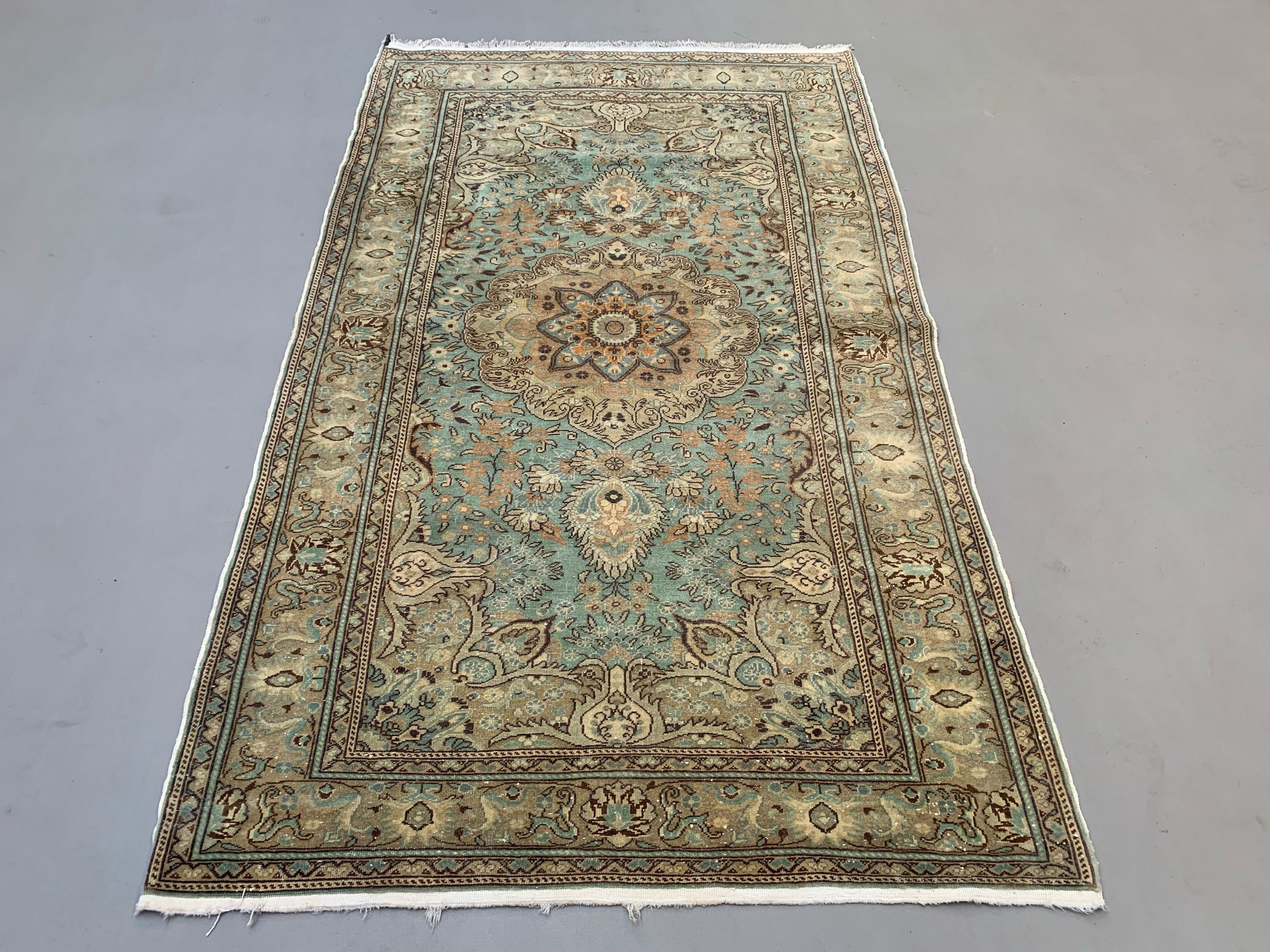 Vintage turkish rug 205x120 cm shabby carpet central anatolian medium