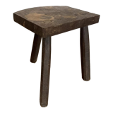 2 tripod stools