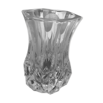 Petit vase en cristal de france. garanti plus de 24% de plomb.