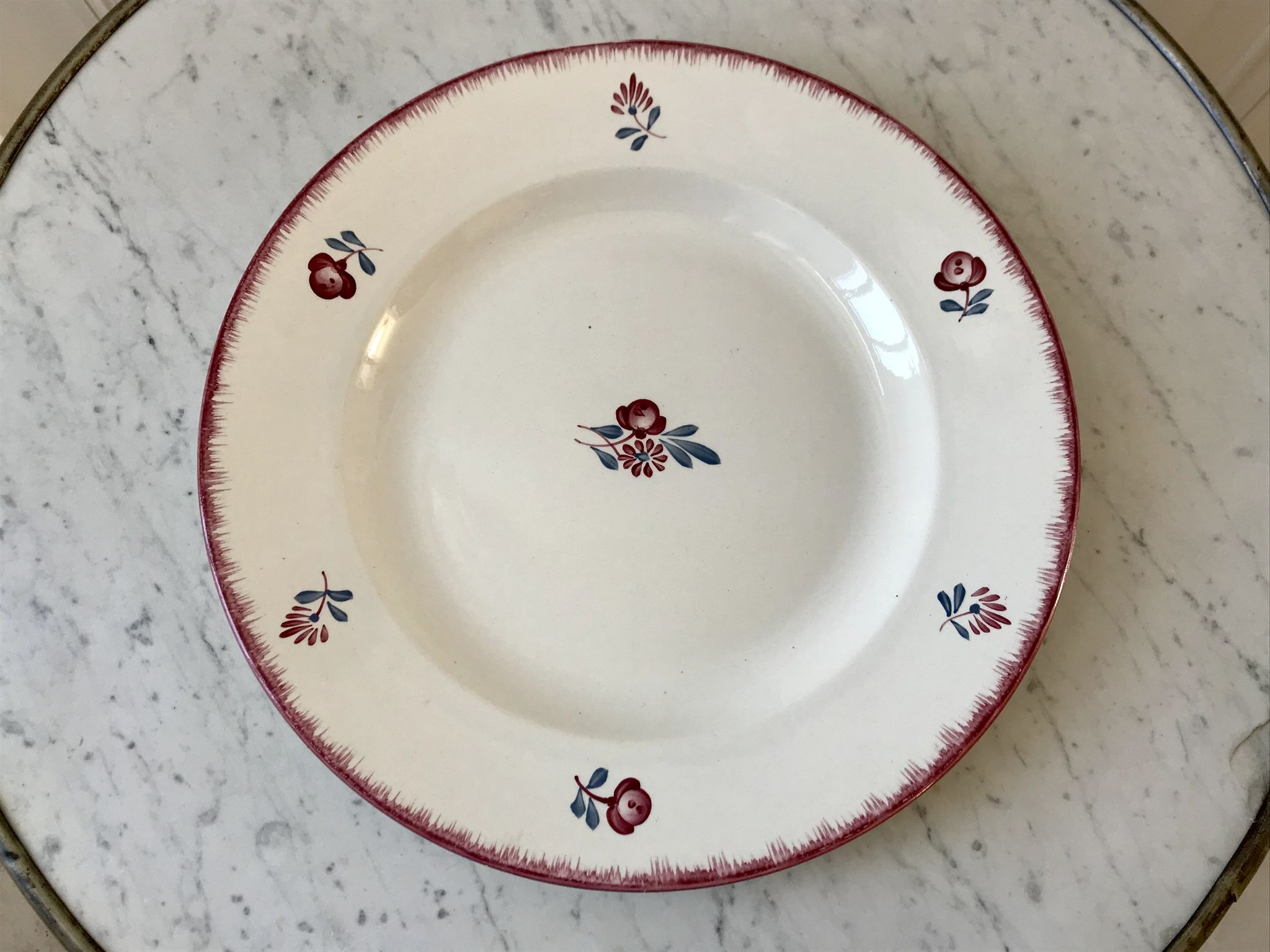 Round dish Digoin Sarreguemines model "Line" years 20-30