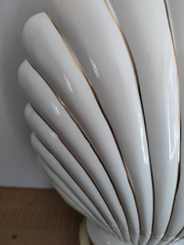 Pied de lampe coquillage en céramique et métal doré- vintage