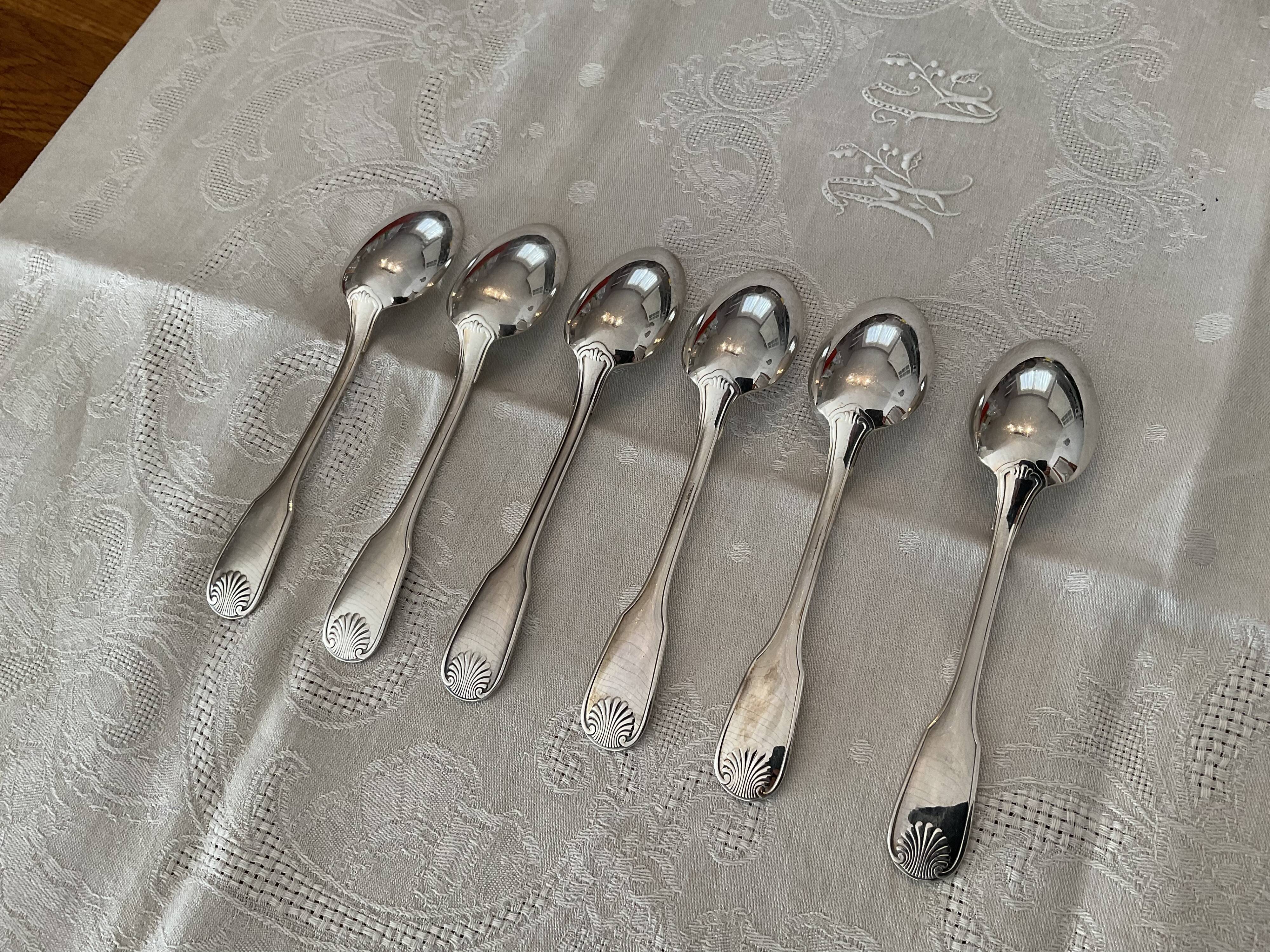 Lot de 8 cuillères à soupe Christofle - Arts de la table