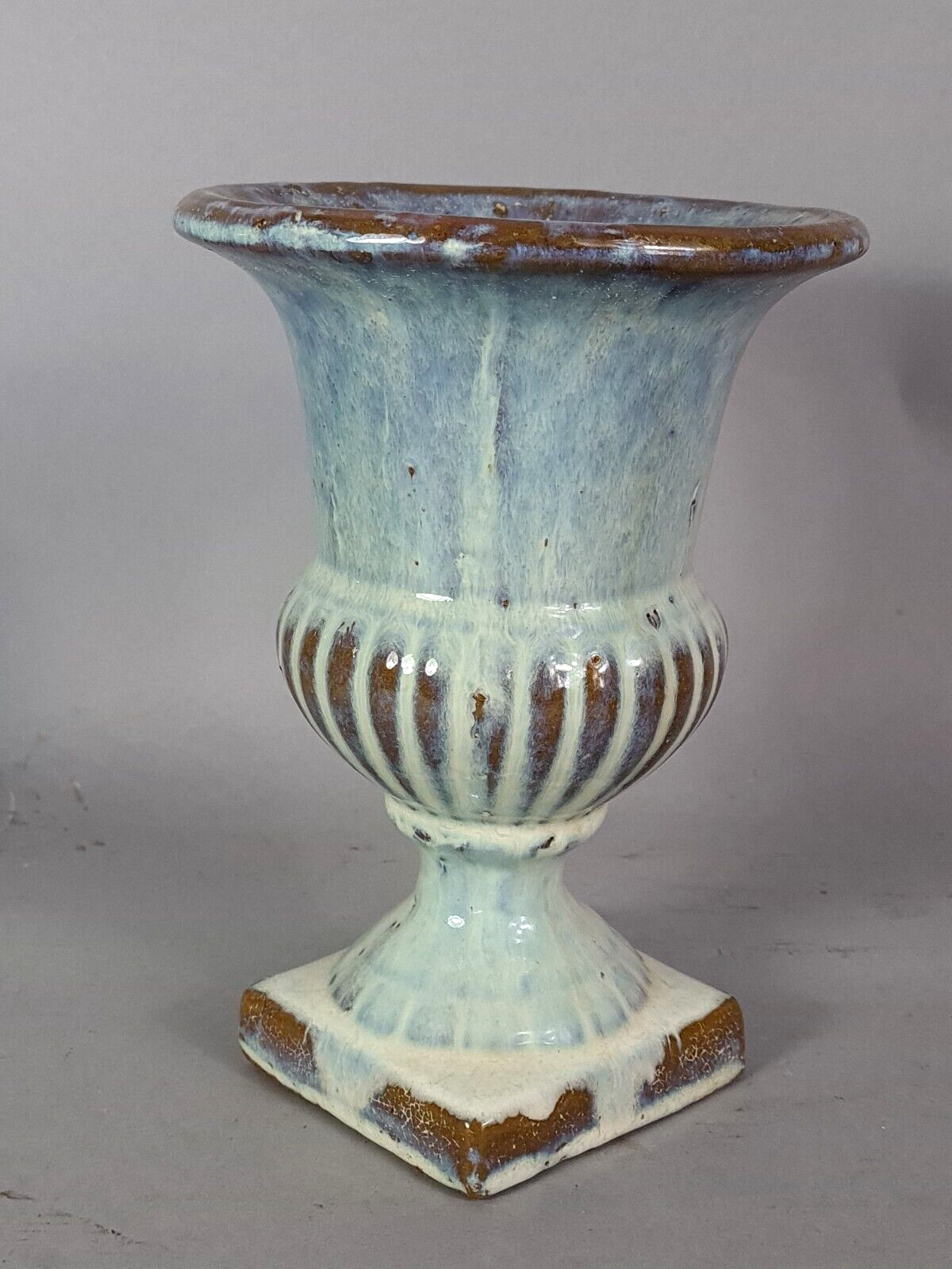 Medici vase in glazed terracotta, very good condition SB845